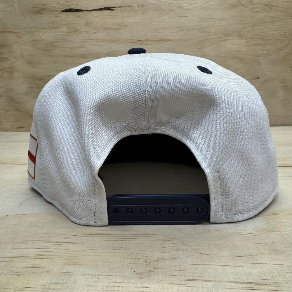 NEW England Rings Crwns Country Pride Three Lions Snapback Cap Hat White Blue - Picture 7 of 11